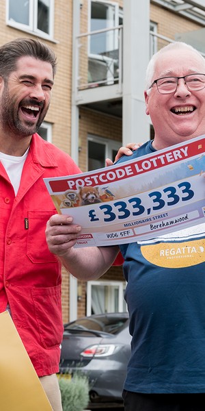 Electrician Tom and his winning cheque